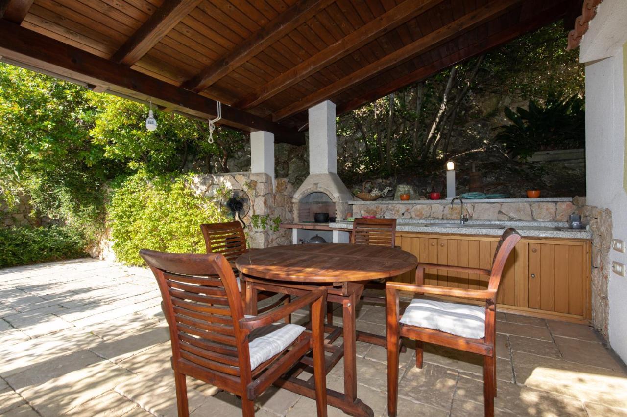 Apartment Portapisana Just 50M From The Beach Krk Town Luaran gambar