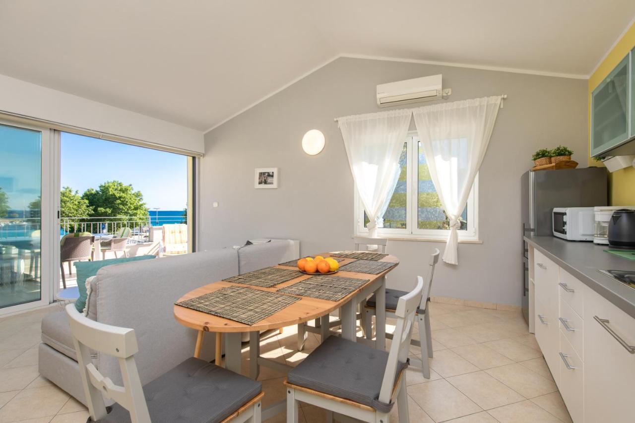Apartment Portapisana Just 50M From The Beach Krk Town Luaran gambar